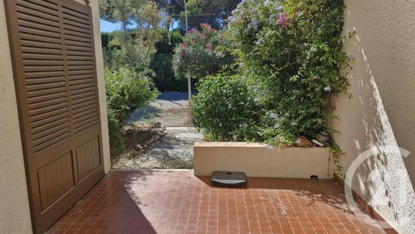 Maison à vendre  2 pièces - 34 m 2   SIX FOURS LES PLAGES  - 83