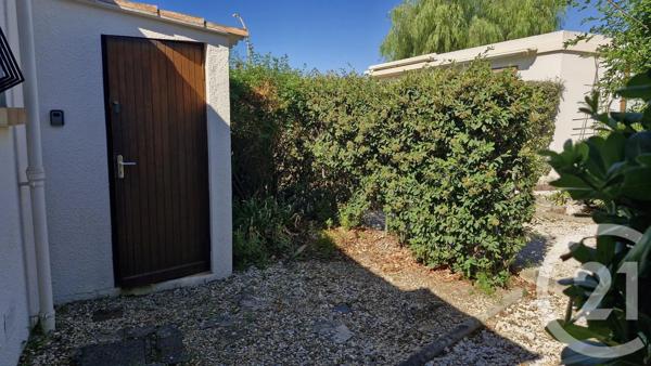 Maison à vendre  2 pièces - 34 m 2   SIX FOURS LES PLAGES  - 83
