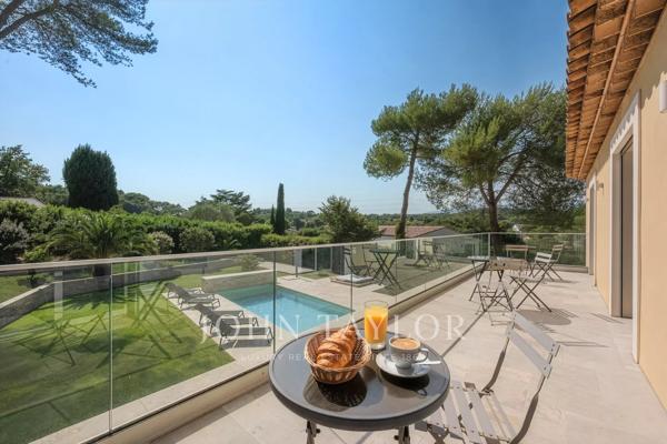 Mougins - Domaine sécurisé- au calme absolu