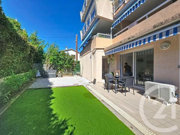 Appartement F2 Bis à vendre  3 pièces - 40,09 m 2   LE GOLFE JUAN  - 06