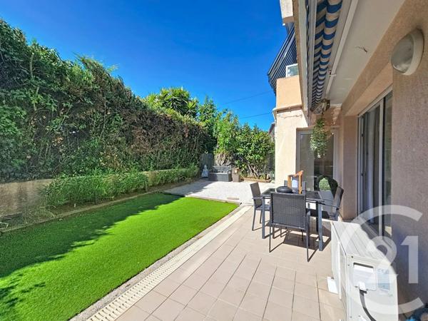Appartement F2 Bis à vendre  3 pièces - 40,09 m 2   LE GOLFE JUAN  - 06
