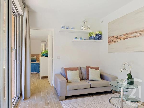 Appartement F2 Bis à vendre  3 pièces - 40,09 m 2   LE GOLFE JUAN  - 06