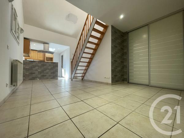 Maison à vendre  3 pièces - 84 m 2   MARIGNANE  - 13