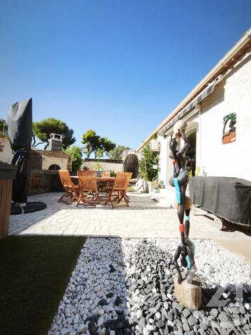 Maison à vendre  3 pièces - 84 m 2   MARIGNANE  - 13