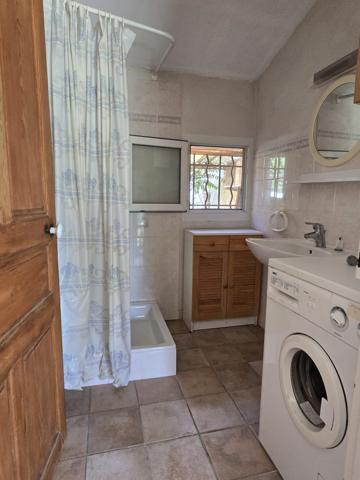 Maison familiale avec T2 et dépendances sur 1360 m² de terrain