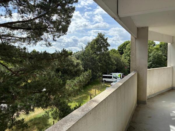 Appartement T4 de 84m2 avec grand balcon terrasse