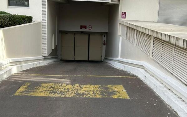 Stationnement à louer    Vincennes