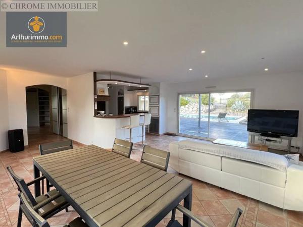 Vente                                                      Maison
                        
                     7 pièces                      158 m2                     à Virazeil