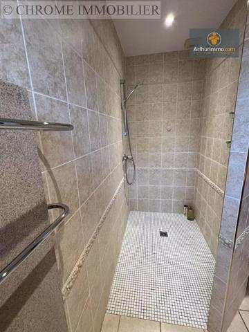 Vente                                                      Maison
                        
                     7 pièces                      158 m2                     à Virazeil