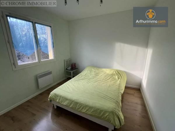 Vente                                                      Maison
                        
                     7 pièces                      158 m2                     à Virazeil
