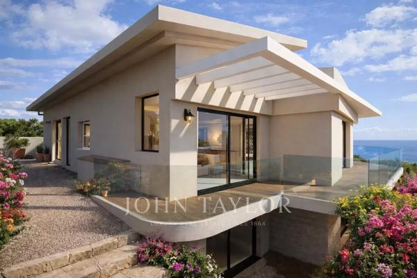 ROQUEBRUNE CAP MARTIN LE CAP - VILLA A RENOVER 6 CHAMBRES- VUE MER - PISCINE- GARAGES - PERMIS ACCEPTE ET PURGE