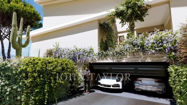 ROQUEBRUNE CAP MARTIN LE CAP - VILLA A RENOVER 6 CHAMBRES- VUE MER - PISCINE- GARAGES - PERMIS ACCEPTE ET PURGE