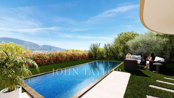 ROQUEBRUNE CAP MARTIN LE CAP - VILLA A RENOVER 6 CHAMBRES- VUE MER - PISCINE- GARAGES - PERMIS ACCEPTE ET PURGE