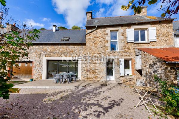 Maison en pierres Hyper centre de Lamballe 4 chambres -Terrain d'environ 1000 m²