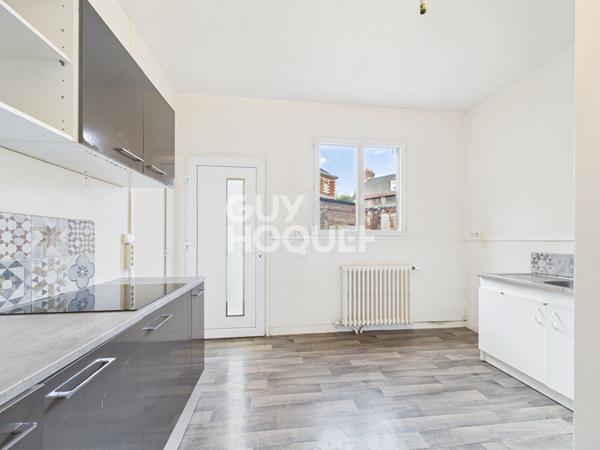 À vendre : Superbe appartement 5 pièces de 111 m² à Elbeuf, quartier Le Butor - Champ-Fleuri - Sainte-Clotilde