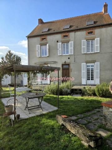 Maison à vendre 8 pièces de 258 m²