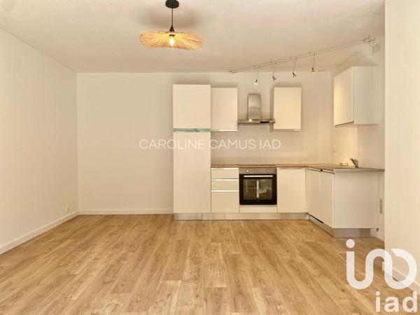 Appartement 3 pièces de 48 m² à Six-Fours-les-Plages (83140)