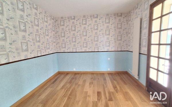 Maison à vendre 6 pièces 259 m² Luisant