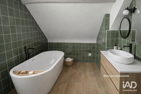 Maison à vendre 6 pièces 259 m² Luisant