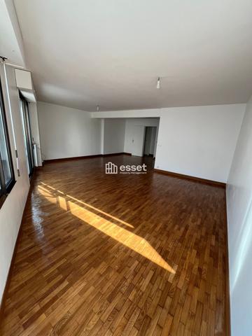 Location Appartement 5 pièces 124.35 m² - Paris 75017