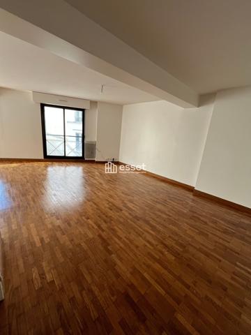 Location Appartement 5 pièces 124.35 m² - Paris 75017