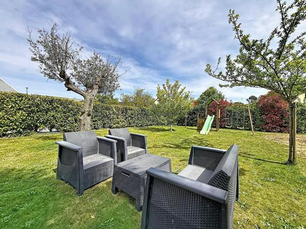 Maison de 175 m² avec T2 indépendant · Terrain 1 100 m² · Elven · 15 min de Vannes