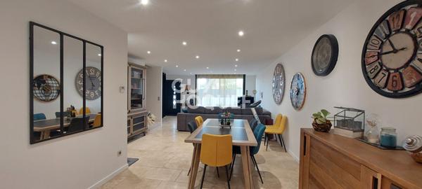 Petit Palais (Isle sur la Sorgue) - Maison de village type 5 de 129 m² - 3 chambres - Cour - 2 terrasses