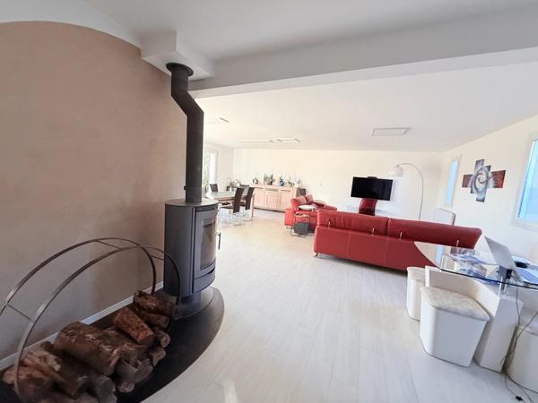 Vente Villa 5 pièces 140 m2 à Pourrières