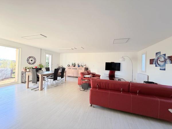 Vente Villa 5 pièces 140 m2 à Pourrières