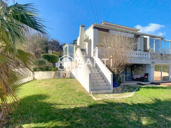 Maison 200 m² avec vue panoramique, piscine, studio indépendant – Terrain de 622 m²