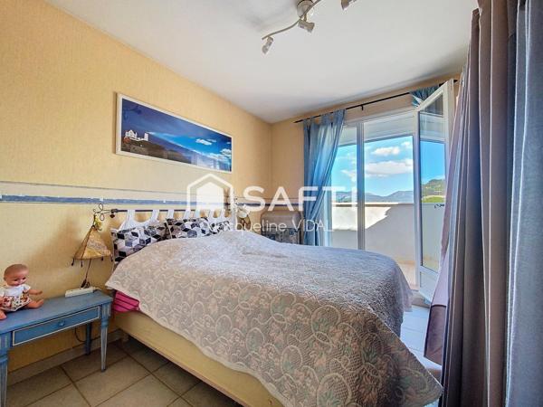 Maison 200 m² avec vue panoramique, piscine, studio indépendant – Terrain de 622 m²