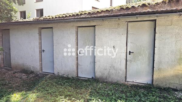 Appartement
         3 pièces
        - 60 m² 215 000 € *