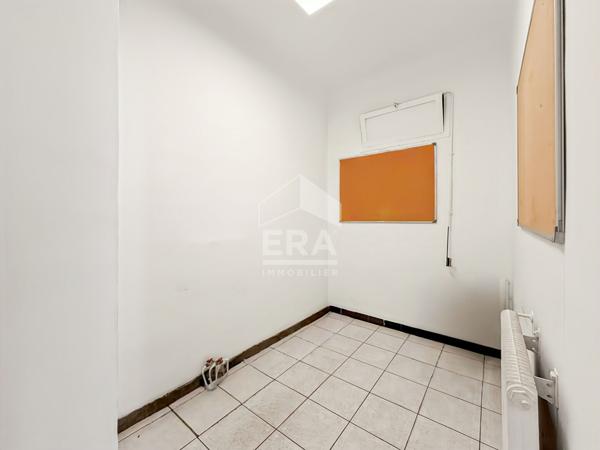 À VENDRE, Appartement, à rénover. T4 de 80 m² avec cave - Secteur Cinq-Avenues
