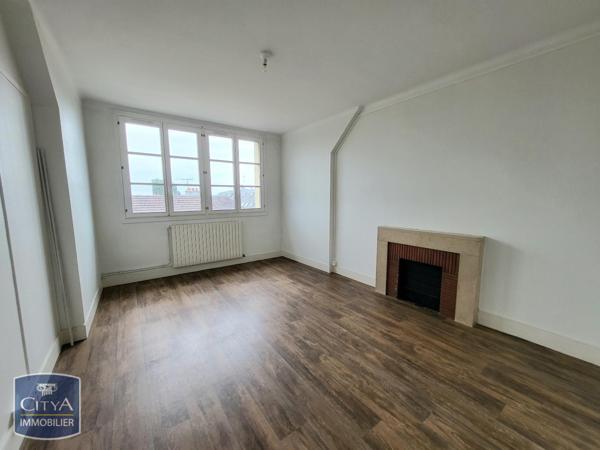 Appartement à louer 4 pièces 122.3m² Beauvais (60000)