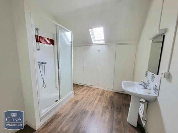Appartement à louer 4 pièces 122.3m² Beauvais (60000)