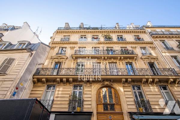 75009- APPARTEMENT FAMILIAL -BALCON- IDÉALEMENT SITUÉ – CAVE – 120m2-FAUBOURG POISSONNIÈRE