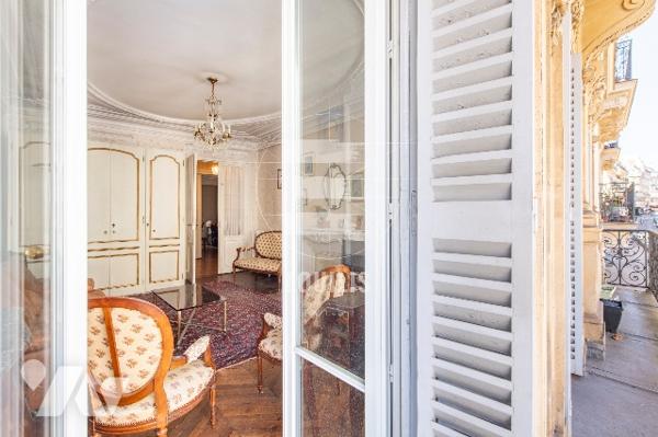 75009- APPARTEMENT FAMILIAL -BALCON- IDÉALEMENT SITUÉ – CAVE – 120m2-FAUBOURG POISSONNIÈRE