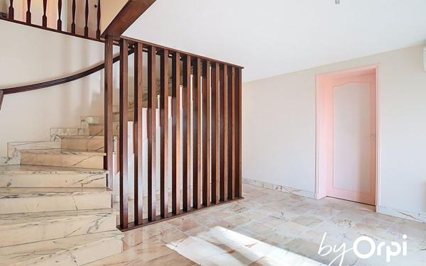 Maison à vendre    5 pièces •  Pionsat