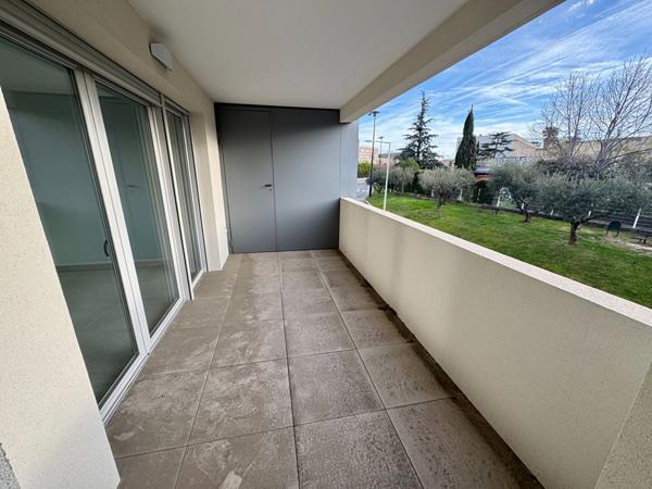 Appartement Nimes 4 pièce(s) 96.50 m2