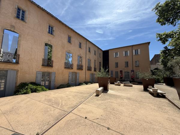 Lodève (34700) lot 3 - appartement - 3 pièces avec terrasse au premier étage - immeuble rénové avec ascenseur