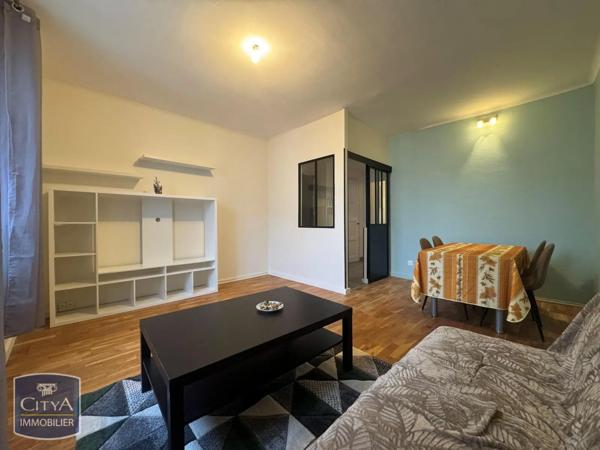 Appartement à louer 2 pièces 55.47m²