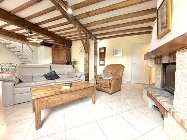 Corps de ferme rénové Sombrun à vendre