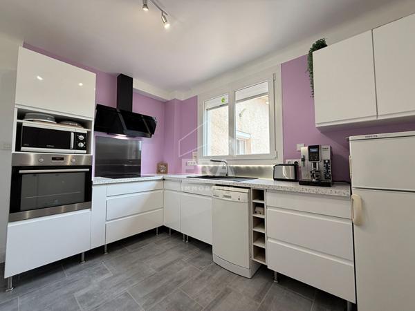 Corps de ferme rénové Sombrun à vendre