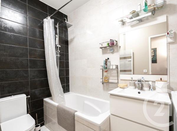 Appartement F3 à vendre  3 pièces - 68,80 m2 RUMILLY - 74