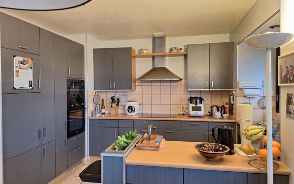 Maison à vendre    9 pièces •  Jurançon