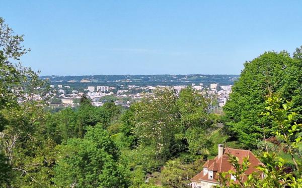 Maison à vendre    9 pièces •  Jurançon