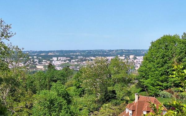 Maison à vendre    9 pièces •  Jurançon