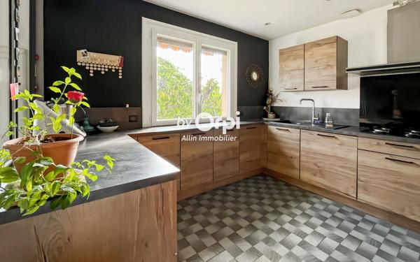 Maison à vendre    5 pièces •  Montluçon