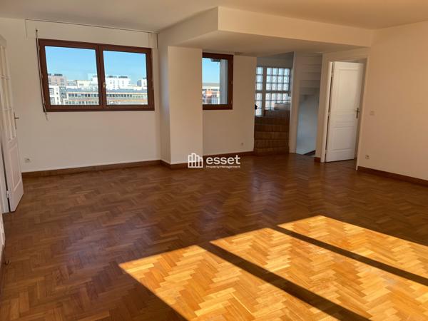 Location Appartement 6 pièces 154.04 m² - Courbevoie 92400