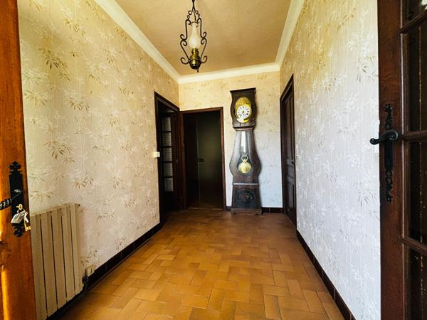 A VENDRE SEILHAC Proche bourg Maison en pierre Terrain 1200 m²